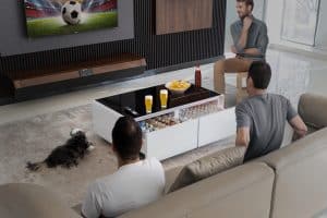 Caso loungetable i hvid – soundbar, drikkevarekøler og sofabord i et´